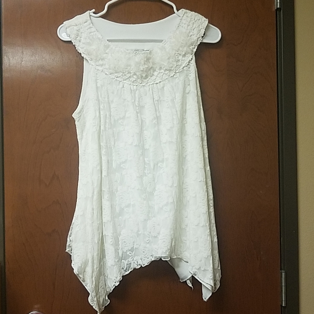 Dress Barn white sleeveless shirt
